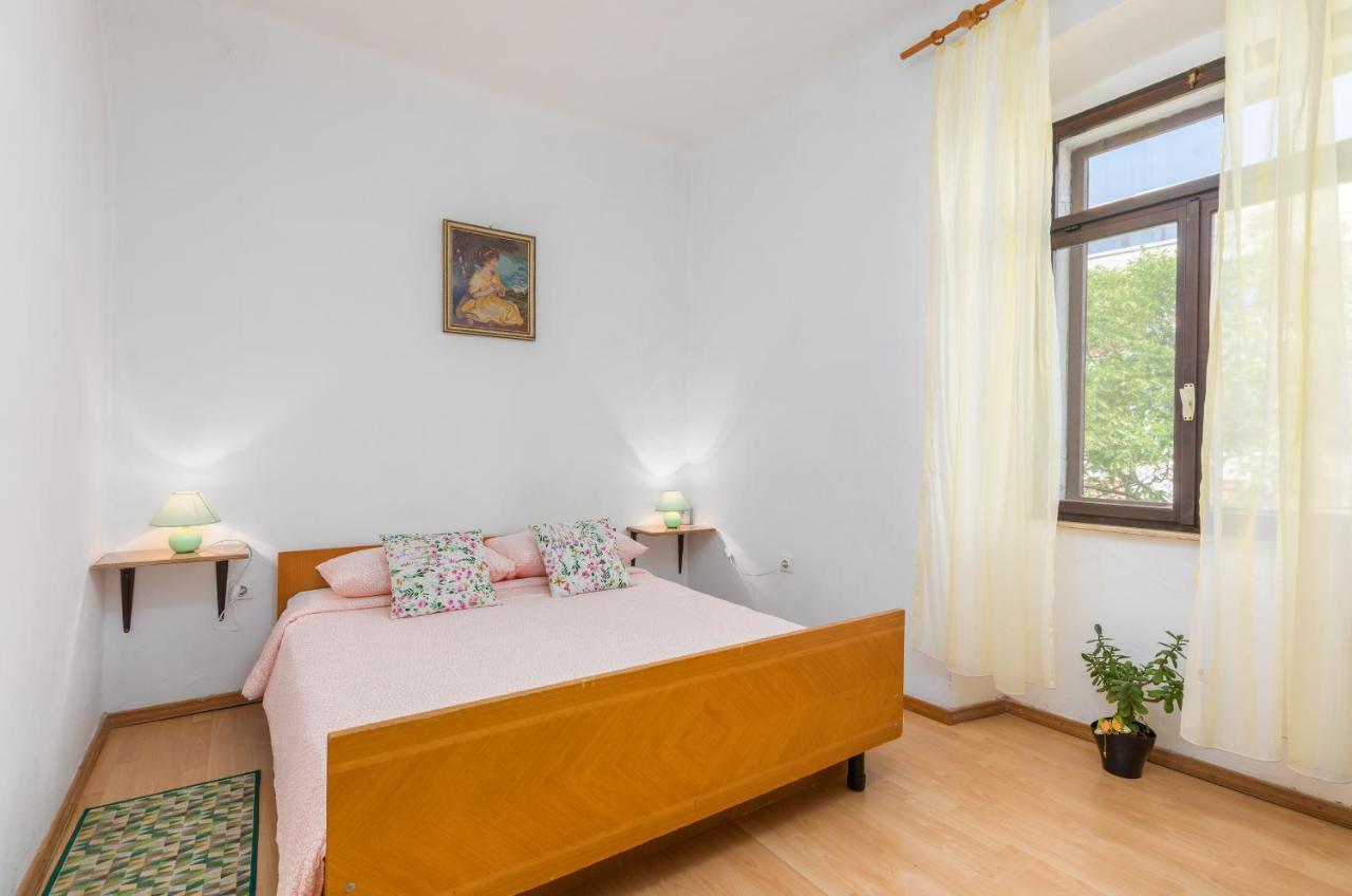 Apartment Ana 法扎纳 外观 照片