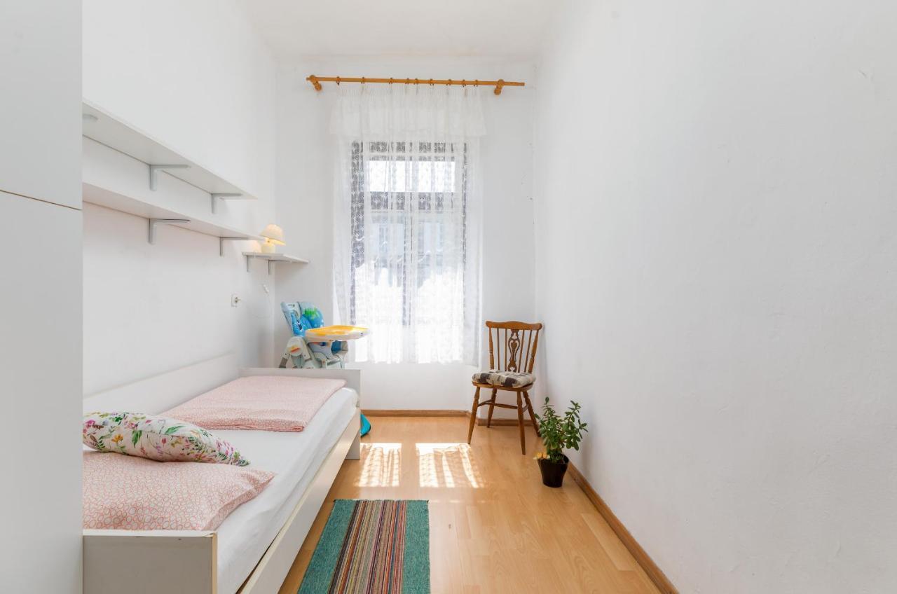 Apartment Ana 法扎纳 外观 照片