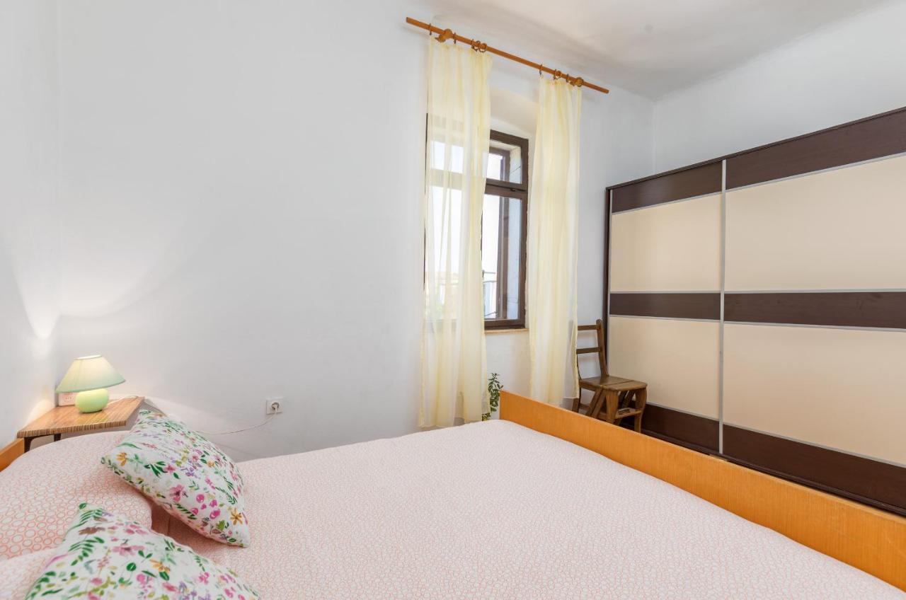 Apartment Ana 法扎纳 外观 照片