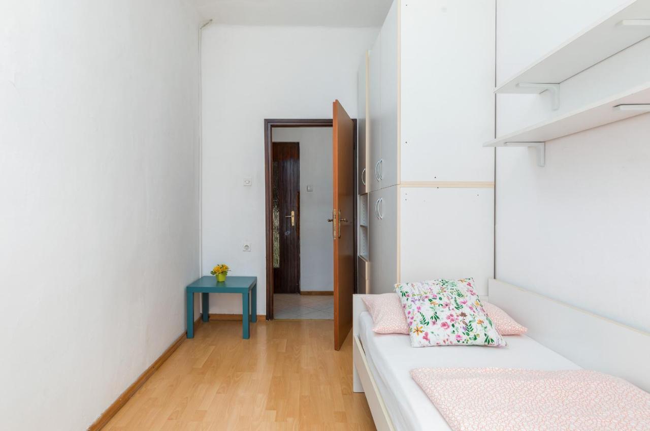 Apartment Ana 法扎纳 外观 照片