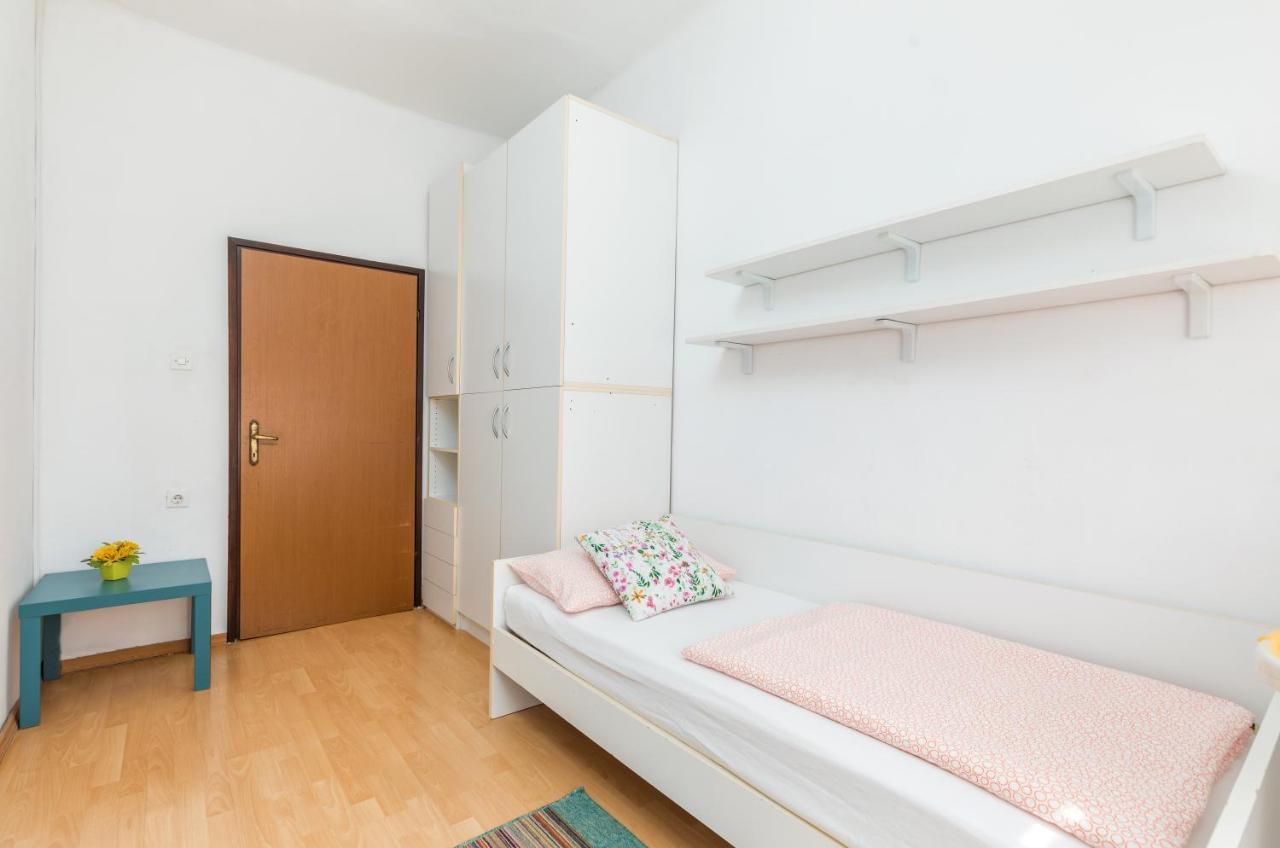 Apartment Ana 法扎纳 外观 照片