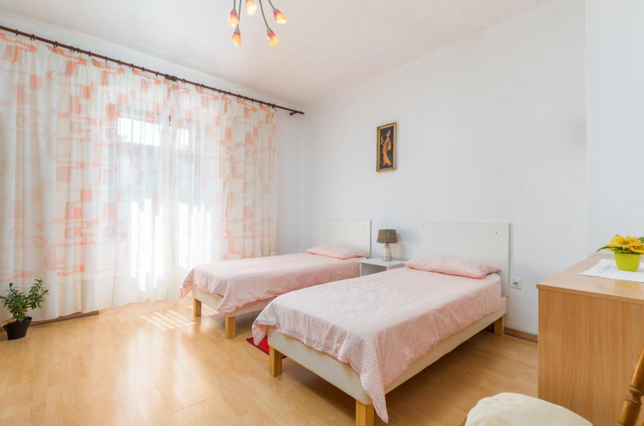 Apartment Ana 法扎纳 外观 照片